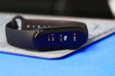 小米手环5上手体验 全能升级，智能手环的“水桶”旗舰